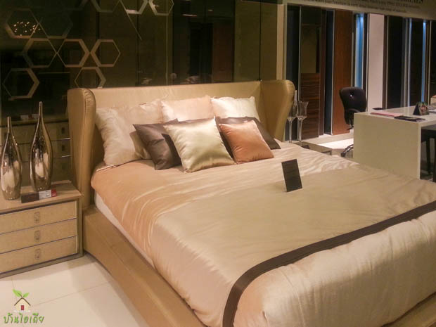 Luxurious Bedroom Furniture