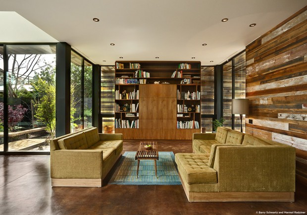 ห้องนั่งเล่นและพื้นที่อ่านหนังสือ