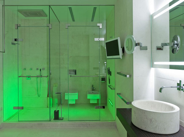 ติดตั้งเครื่องเล่นเพลง จอ LED ภายในห้องน้ำ