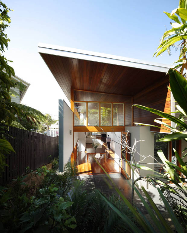 จัดสวนให้บ้านชุ่มชื้น