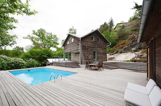 แบบบ้านไม้มีสระว่ายน้ำ