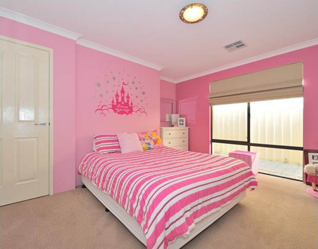 ห้องนอนน่ารัก สีชมพูขาว