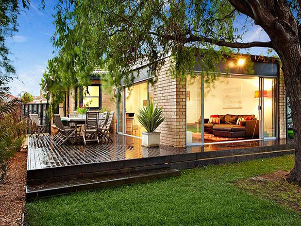 House-outdoor-living-areas