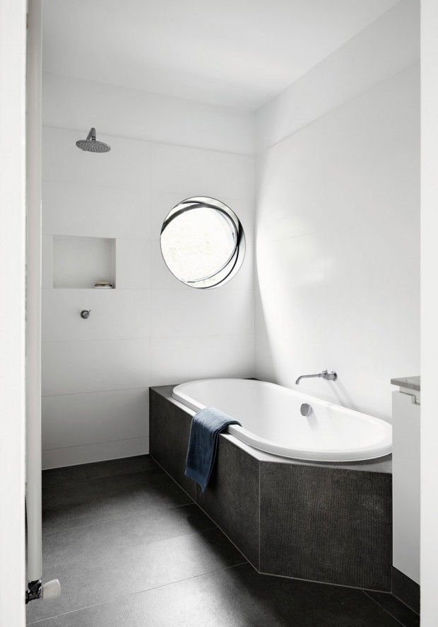 Glass-box-home-ห้องน้ำสไตล์ Modern minimal