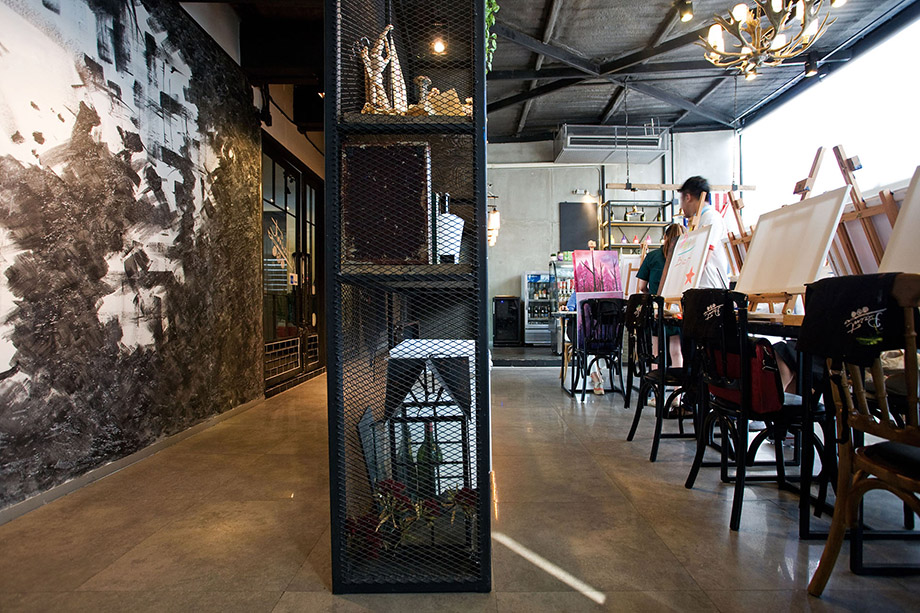 ‘Paint Bar’ ไลฟ์สไตล์คาเฟ่