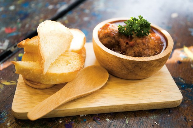 Meatballs in Tomato Sauce with Toasted Baguette
