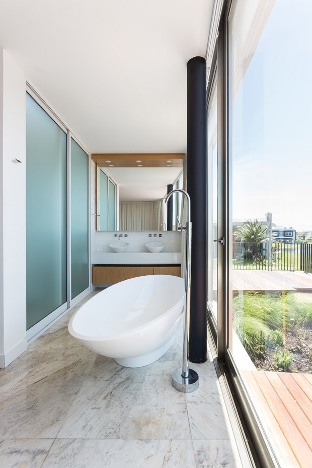 ห้องอาบน้ำเปิดชมวิวธรรมชาติได้
