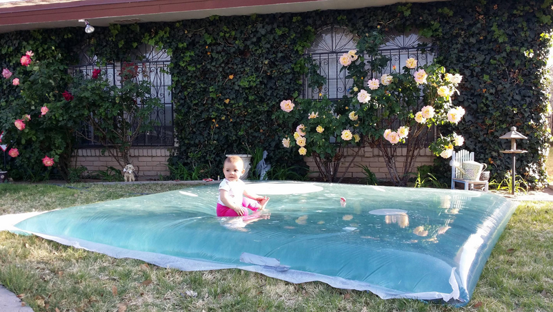 ถุงน้ำขนาดใหญ่ให้เด็กเล่นในสวน