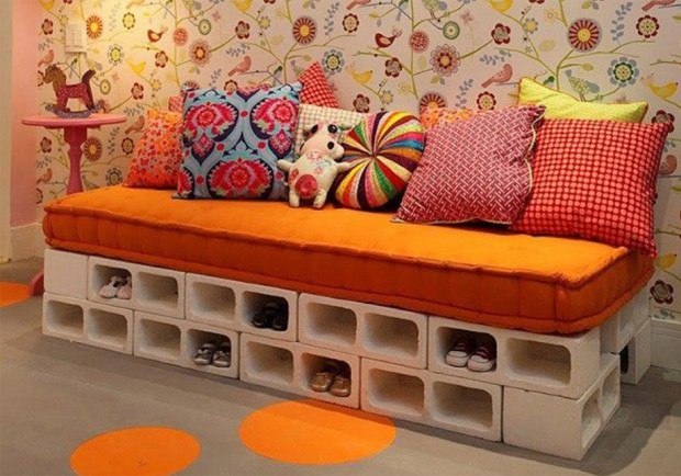 Sofa-Made-from-Concrete-Blocks