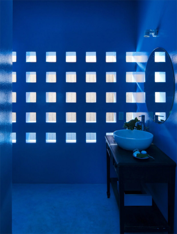 ห้องน้ำตกแต่งสีฟ้าเข้ม