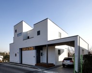 บ้านโมเดิร์นโรงจอดรถกว้าง