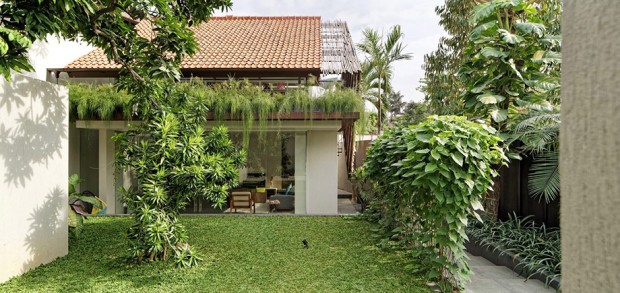 บ้านสองชั้นใช้ธรรมชาติด้วยกรองแสง