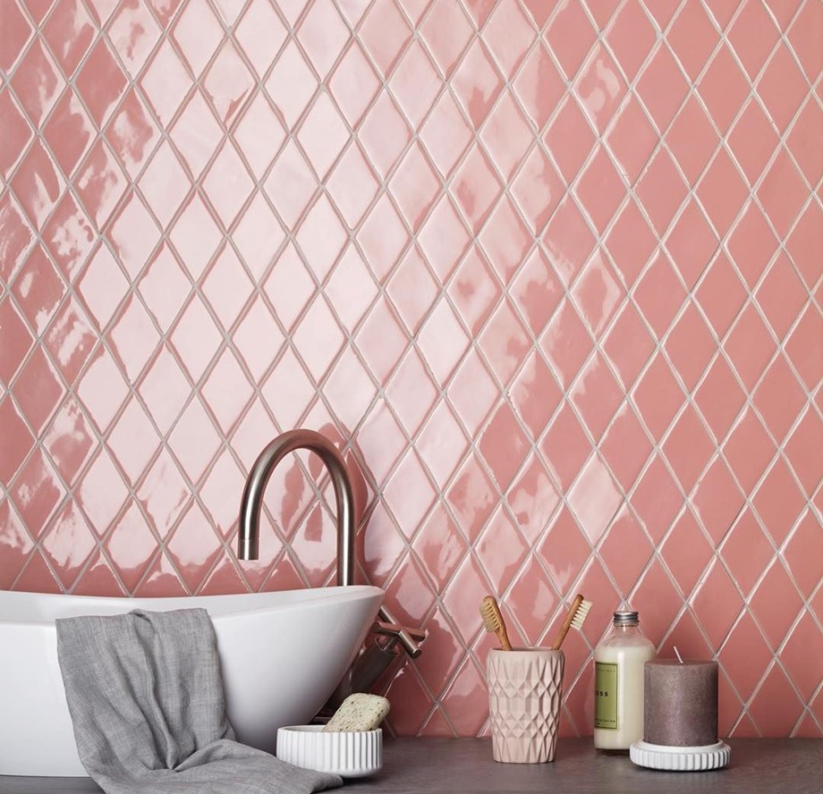 diamond-pattern-wall-