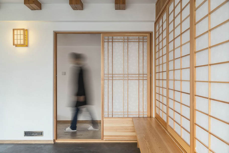 ประตูบานเลื่อนแบบญี่ปุ่น