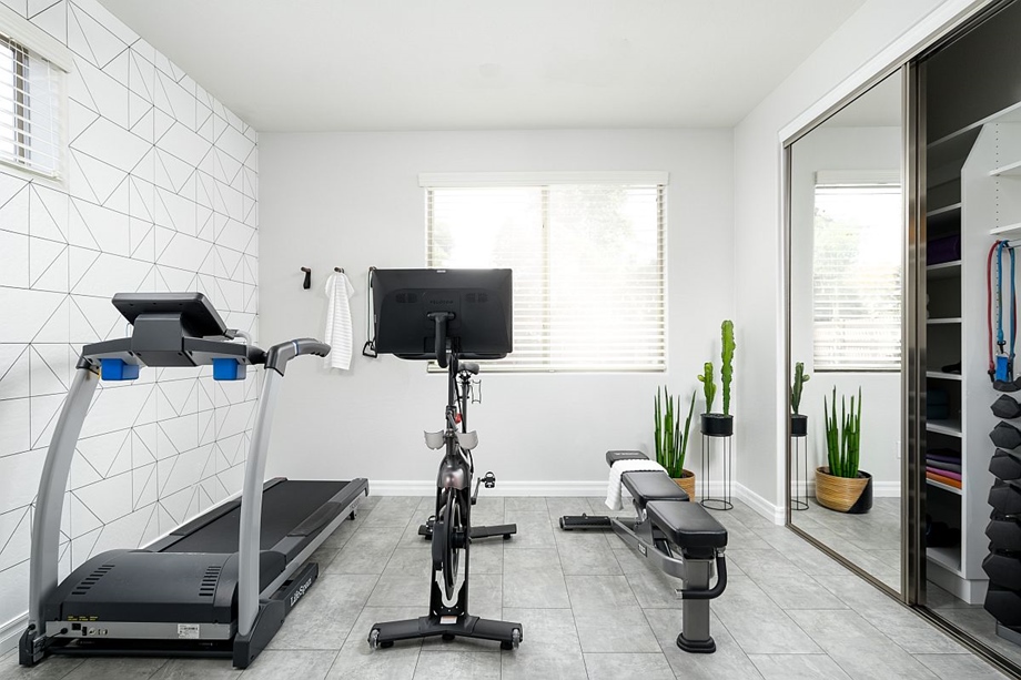 Small-home-gym