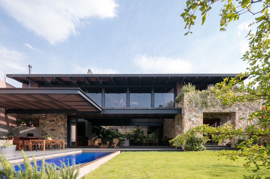 บ้าน Modern-Maxican-Tropical-House