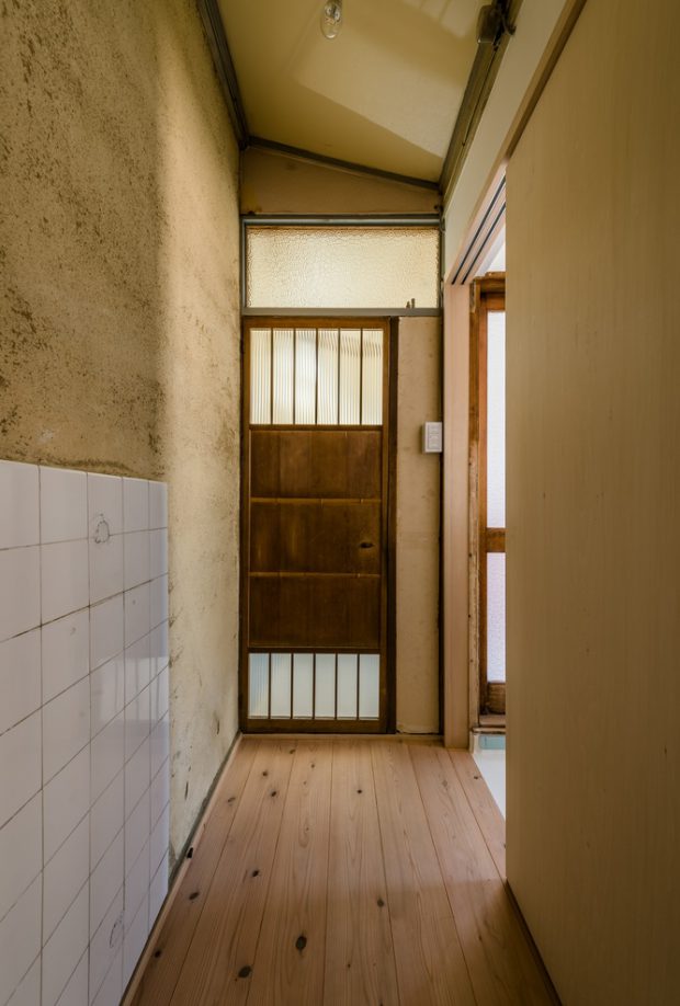 ประตูห้องน้ำแบบญี่ปุ่นโบราณ
