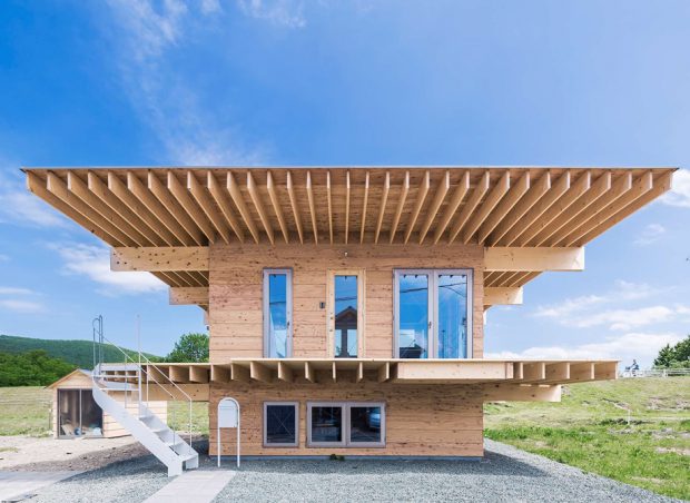 อาคารโครงสร้างไม้สไตล์ญี่ปุ่น