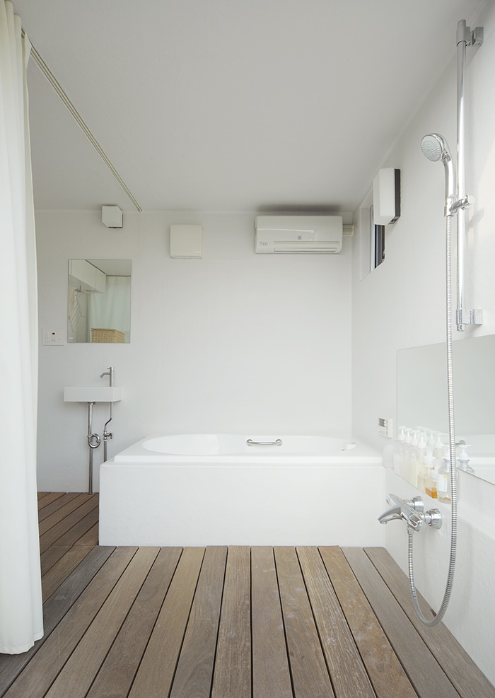 ห้องอาบน้ำโทนสีขาว