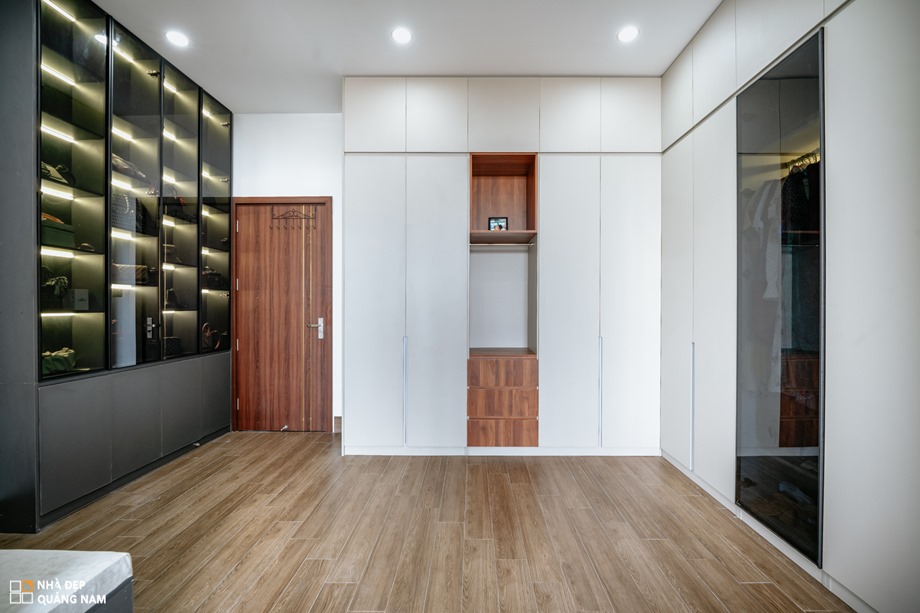 walk in-closet