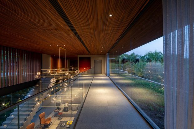 บรรยากาศบ้านช่วงค่ำ