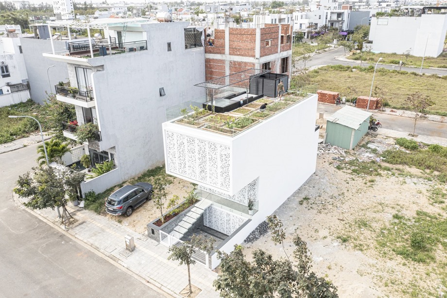 บ้านโมเดิร์นหลังคาแบนมี rooftop garden