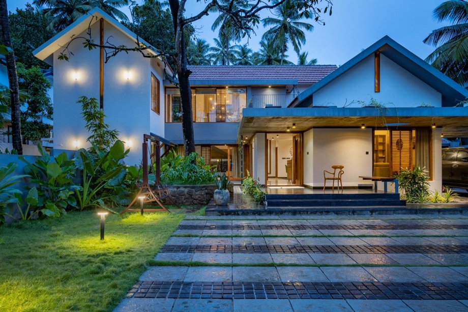 บรรยากาศบ้านช่วงค่ำ