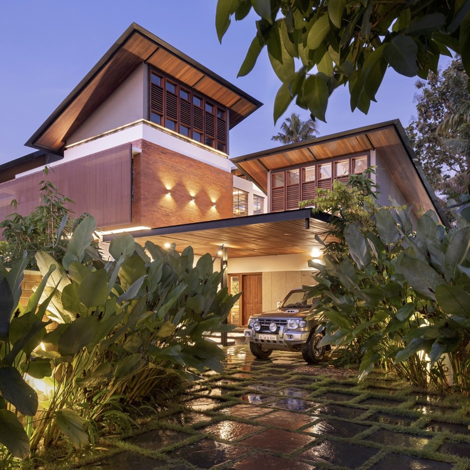 บรรยากาศบ้านในช่วงค่ำ