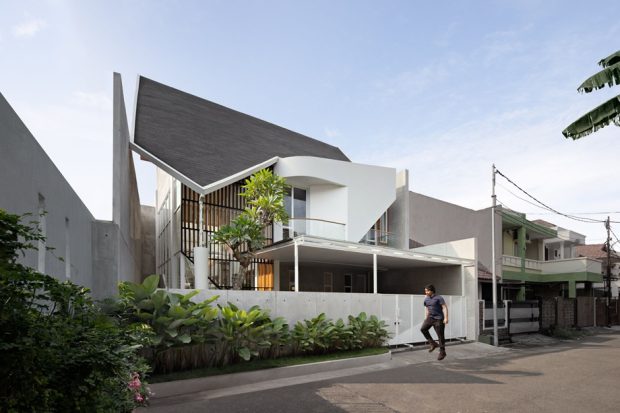 บ้านสไตล์โมเดิร์นหลังคาองศาไม่เท่า
