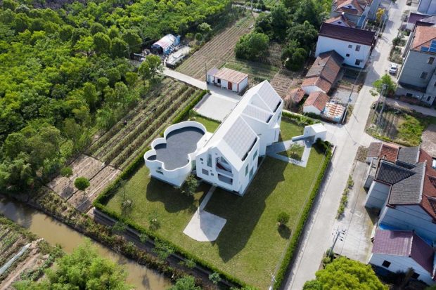 บ้านหลังคาจั่วสูงสไตล์ modern barn 