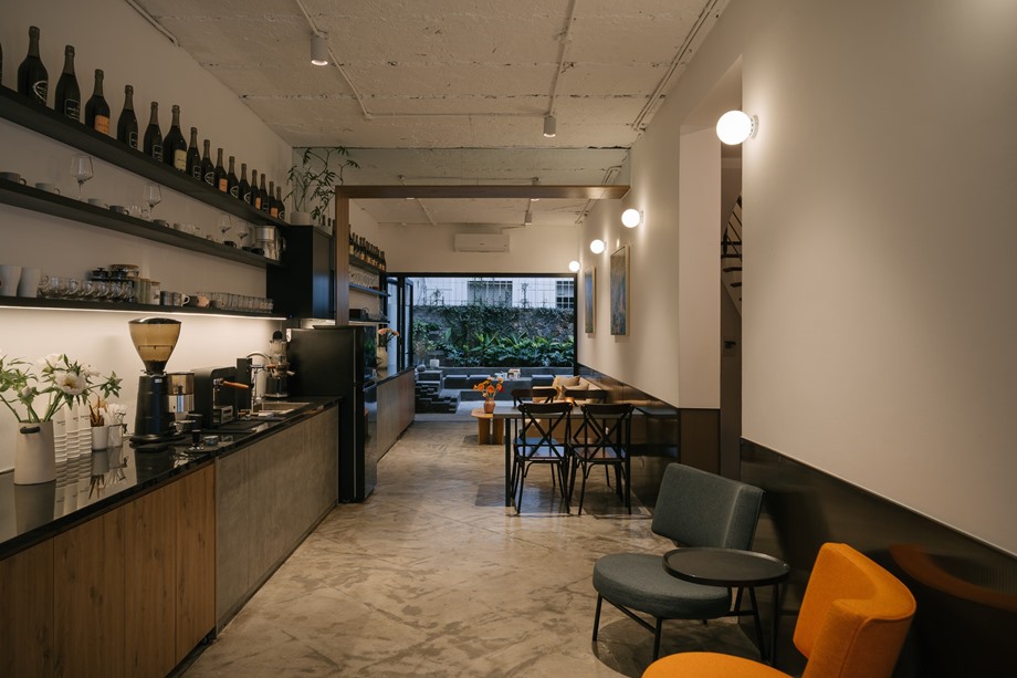 ปรับปรุงบ้านเก่าให้เป็นคาเฟ่