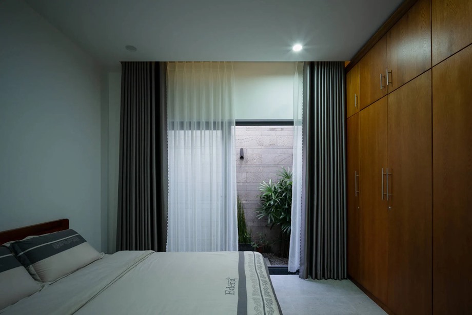 ห้องนอนที่เปิดออกชมสวนได้