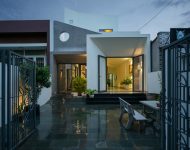 บ้านโมเดิร์นโทนสีขาวเทาช่องเปิดใหญ่