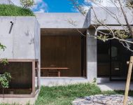 บ้านโมเดิร์นช่องเปิดสี่เหลี่ยมขนาดใหญ่