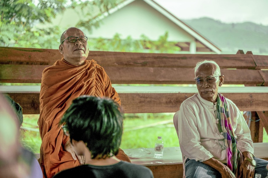 เรือนอเนกประสงค์สำหรับคนในชุมชน
