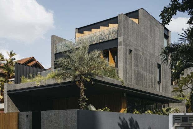 บ้านร่วมสมัยใกล้ชิดธรรมชาติ