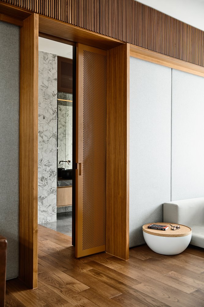 ประตูบานเลื่อน pocket door ประหยัดพื้นที่
