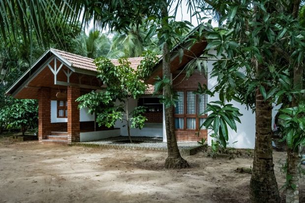 บ้านหลังคากระเบื้องออกแบบสำหรับบ้านร้อนชื้น