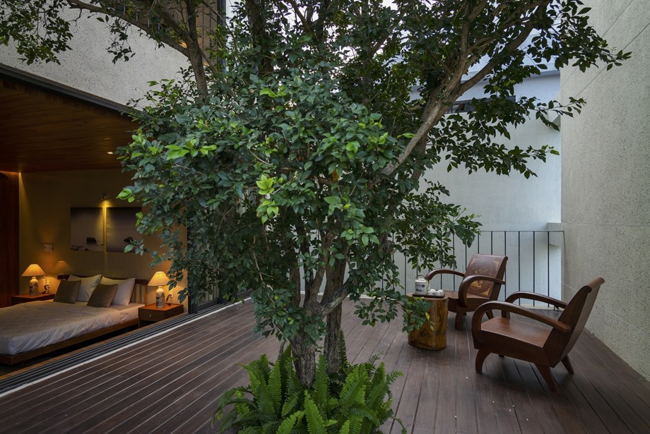 ช่องว่างในบ้านทำชานนั่งเล่นในร่ม
