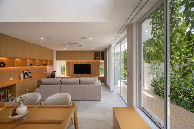 บ้าน open plan ผนังกระจก