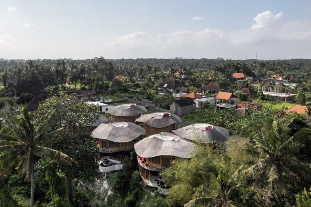 บ้านพักวัสดุธรรมชาติในบาหลี