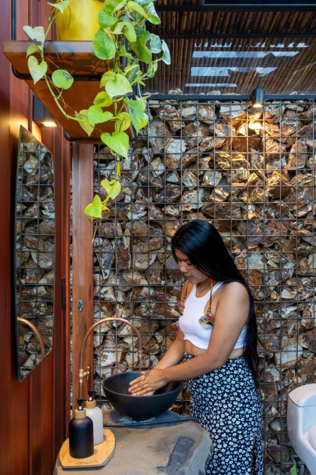 ผนังบ้านกล่องกระชุหิน Gabion