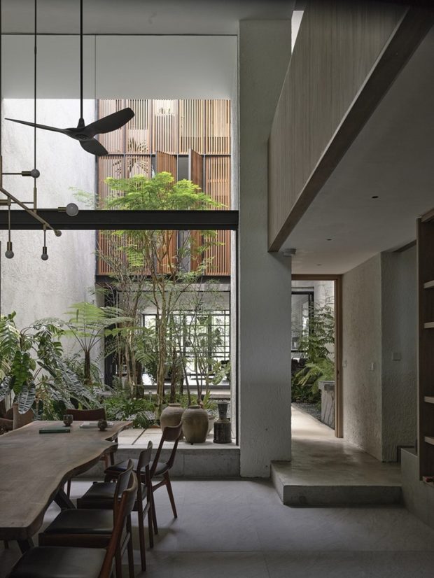 บ้านเปิดโล่งเชื่อมต่อลานสวนภายใน